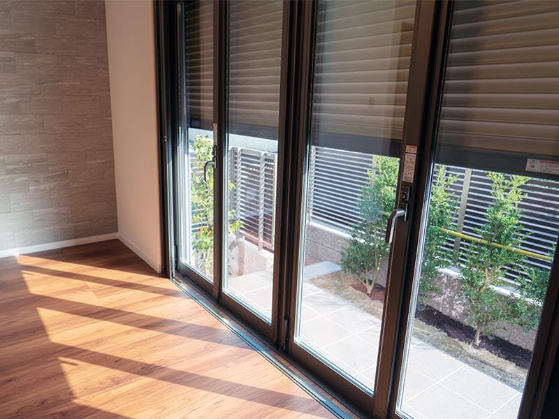 窓防犯シャッター